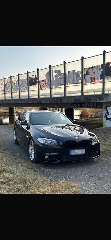 Gebraucht BMW 535 M Sport 313 PS (230 kW) 2013 Schwarz Kombi