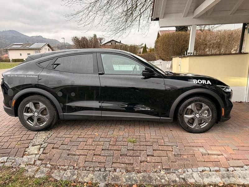 Gebraucht Ford Mustang Mach-E 216 kW (294 PS) 2021 Schwarz SUV