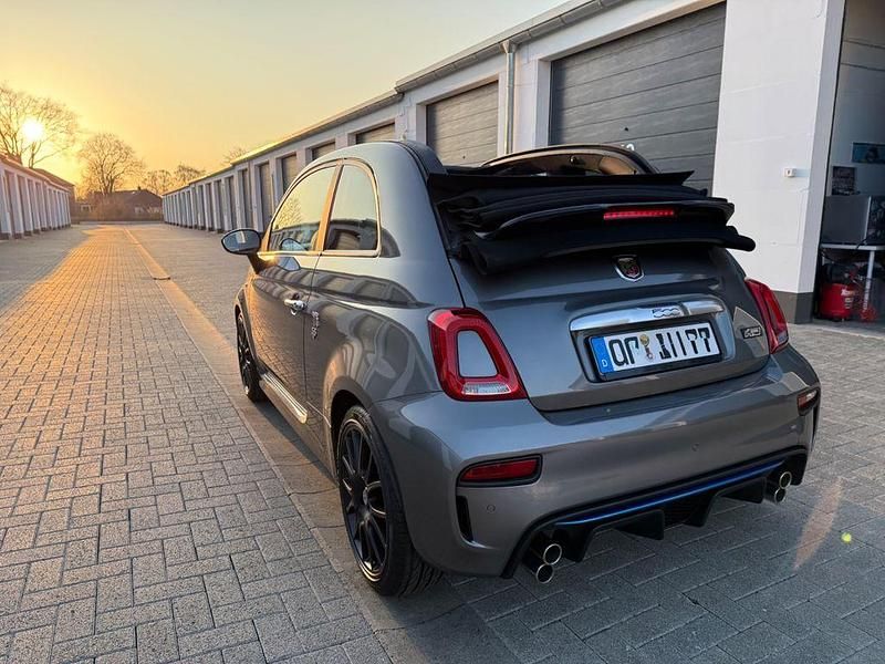 Gebraucht Abarth 595C 165 PS (121 kW) 2022 Grau Cabrio