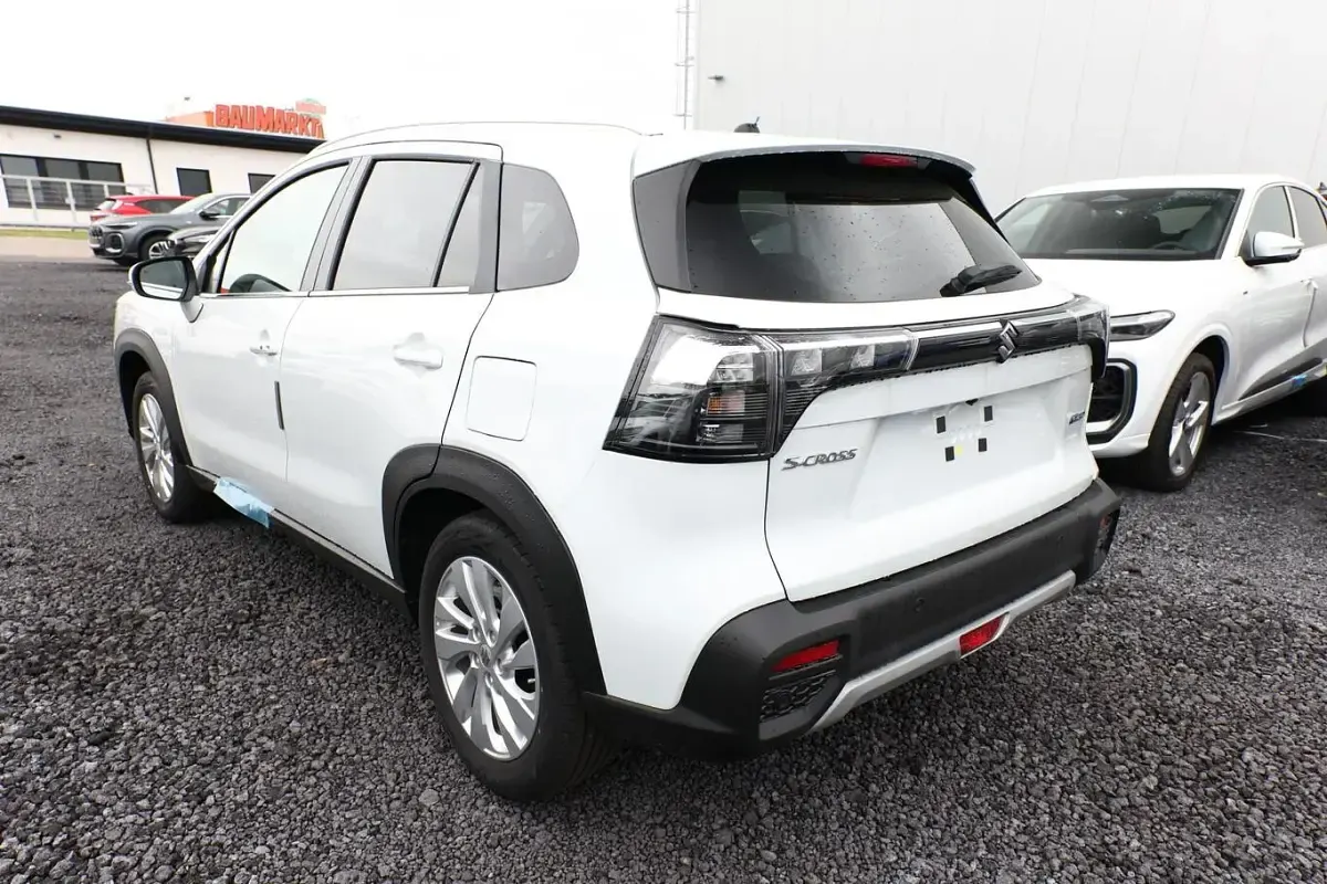 Neu Suzuki SX4 S-Cross Comfort 110 PS (80 kW) 2026 Cool white pearl metallic SUV