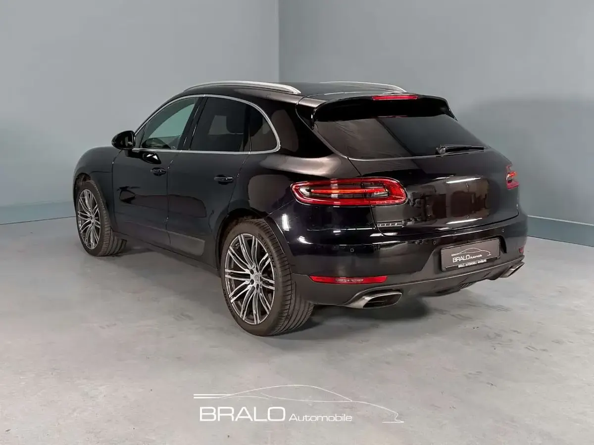 Gebraucht Porsche Macan 252 PS (185 kW) 2016 Tiefschwarz SUV