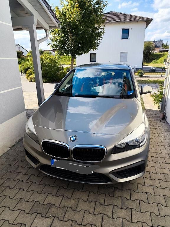 Gebraucht BMW 218 Active Tourer 136 PS (100 kW) 2016 Grau Van / Kleinbus