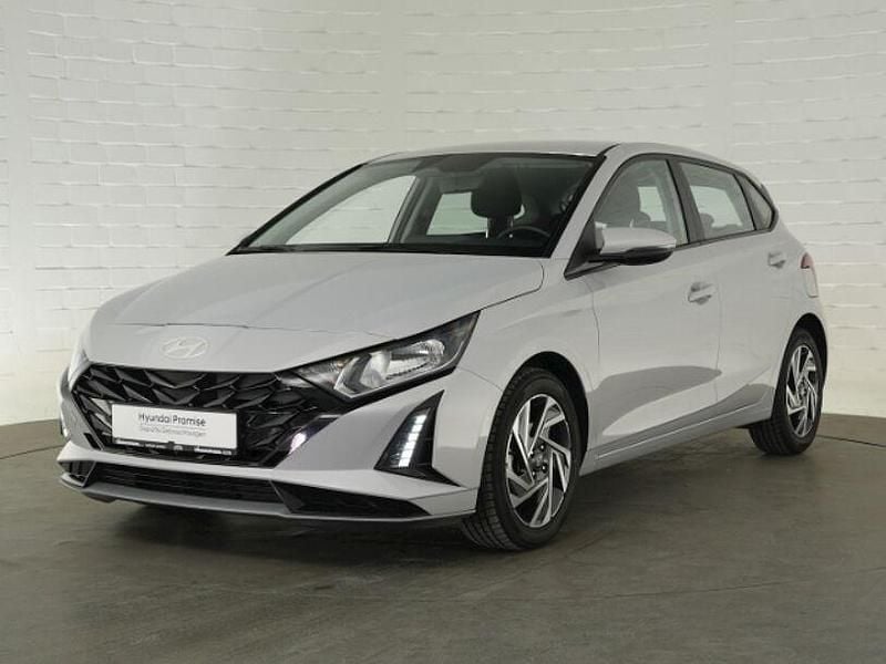Gebraucht Hyundai i20 Trend 101 PS (74 kW) 2025 Grau Kleinwagen
