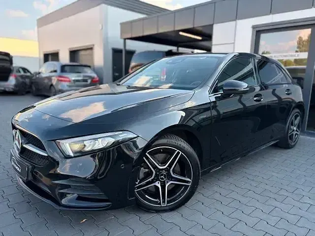 Gebraucht Mercedes A250 Sport Edition 218 PS (160 kW) 2020 Schwarz Limousine