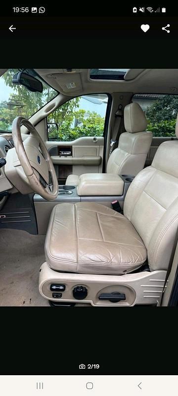 Second-hand Ford V8 301 CP (221 kW) 2004 Negru SUV