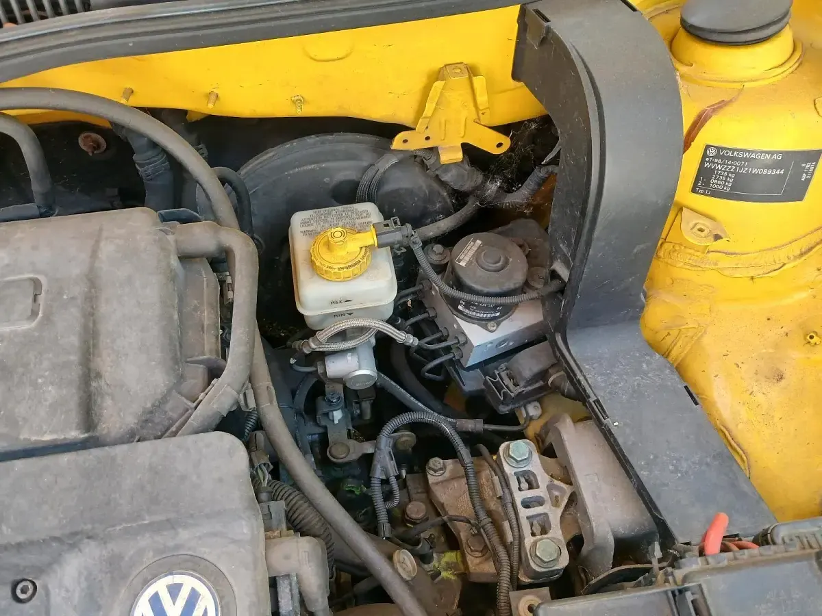 Gebraucht VW Golf IV 75 PS (55 kW) 2001 Gelb Kombi