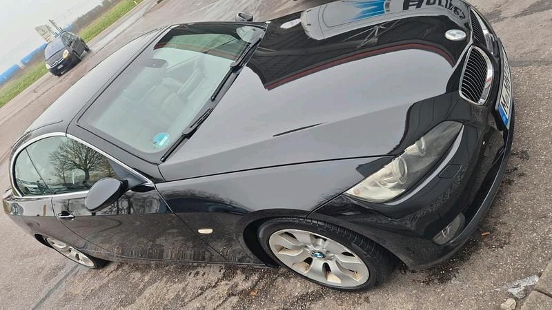 Gebraucht BMW 325 Cabriolet 197 PS (144 kW) 2008 Schwarz Cabrio