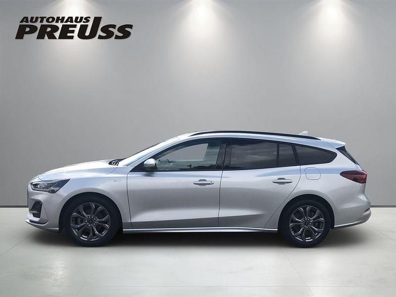 Gebraucht Ford Focus ST-Line 155 PS (114 kW) 2023 Silber Limousine