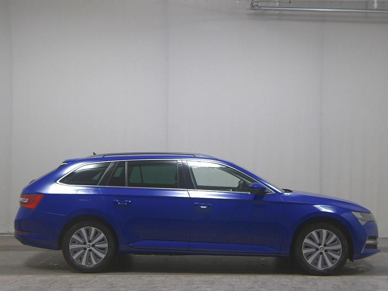 Gebraucht Skoda Superb Ambition 218 PS (160 kW) 2021 Blau Kombi