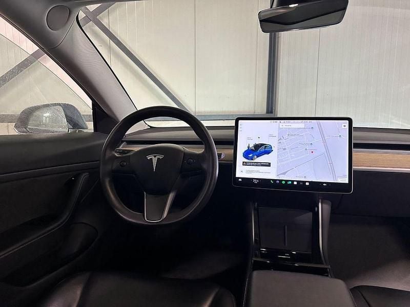 Gebraucht Tesla Model 3 Standard Range 175 kW (238 PS) 2020 Blau Limousine