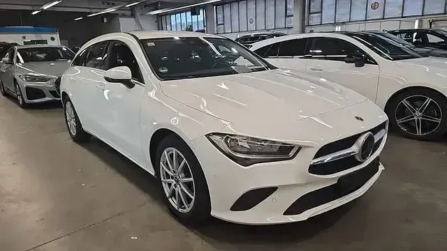 Gebraucht Mercedes CLA180 116 PS (85 kW) 2023 Weiß Coupé