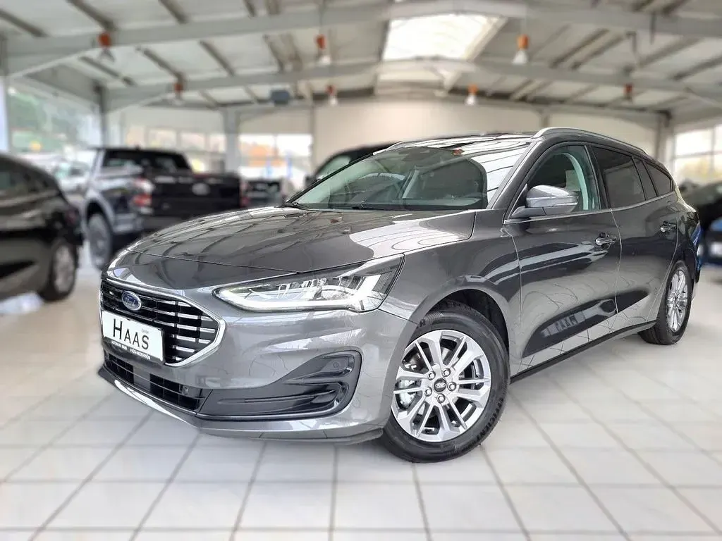 Używany Ford Focus Titanium X 125 KM (91 kW) 2024 Szary Sedan/Limuzyna