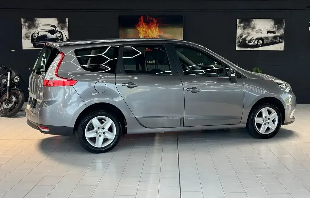 Gebraucht Renault Scénic IV LIMITED 132 PS (97 kW) 2016 Grau Van / Kleinbus