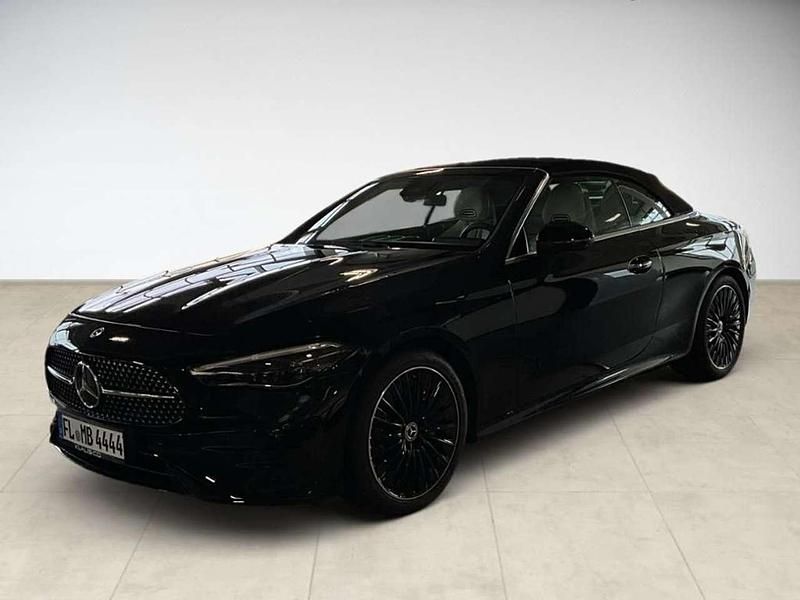 Unilack schwarz Gebraucht 2025 Mercedes 180 AMG line Limousine | 61.110 € - Bild 1/4