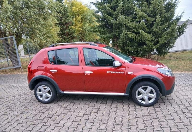 Gebraucht Dacia Sandero Stepway 88 PS (64 kW) 2012 Limousine
