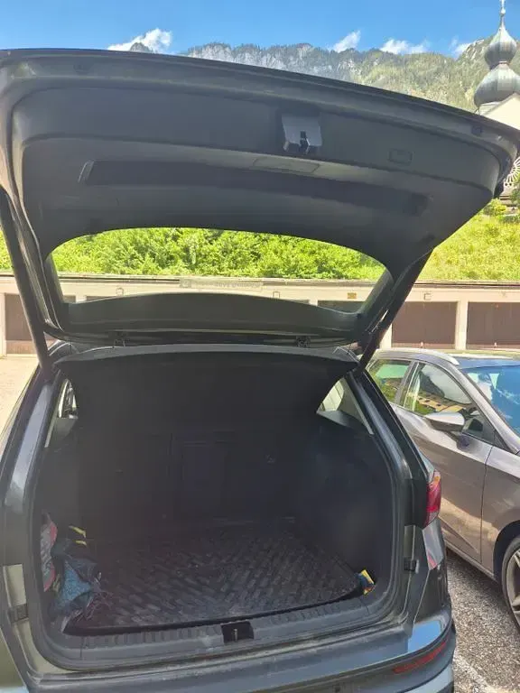 Gebraucht Seat Ateca 4Drive 150 PS (110 kW) 2023 Silber SUV