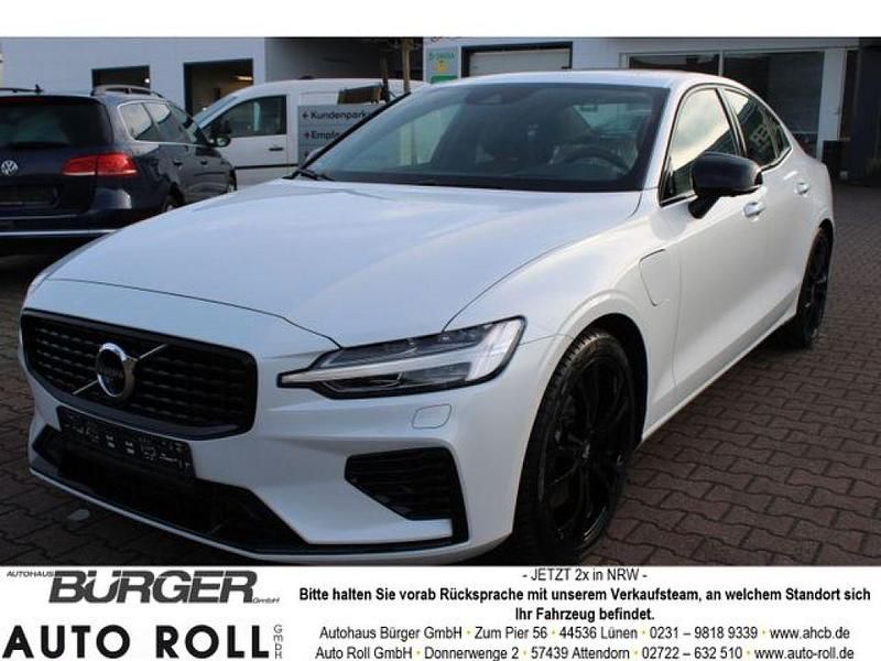 Gebraucht Volvo 360 392 PS (288 kW) 2021 Crystal white pearl / metallic (metallic) Limousine