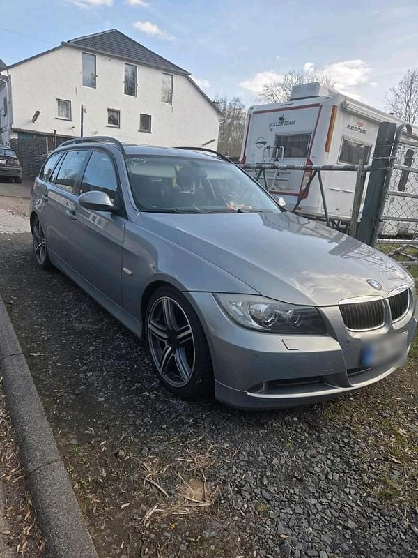 Gebraucht BMW 320 163 PS (119 kW) 2006 Kombi