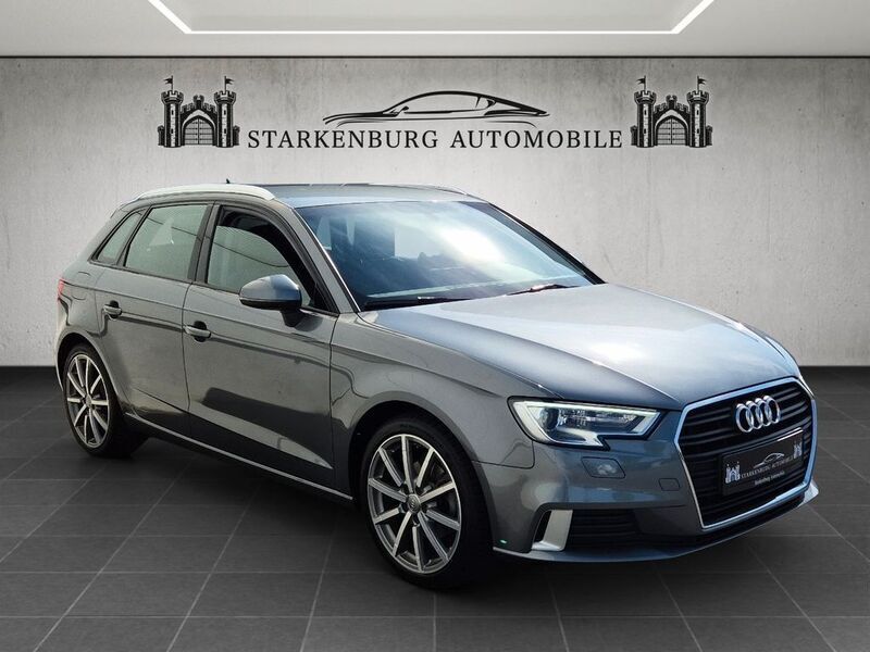 Grau Gebraucht 2019 Audi A3 Sportback Sport Limousine | 14.490 € (Fairer Preis) - Bild 1/4