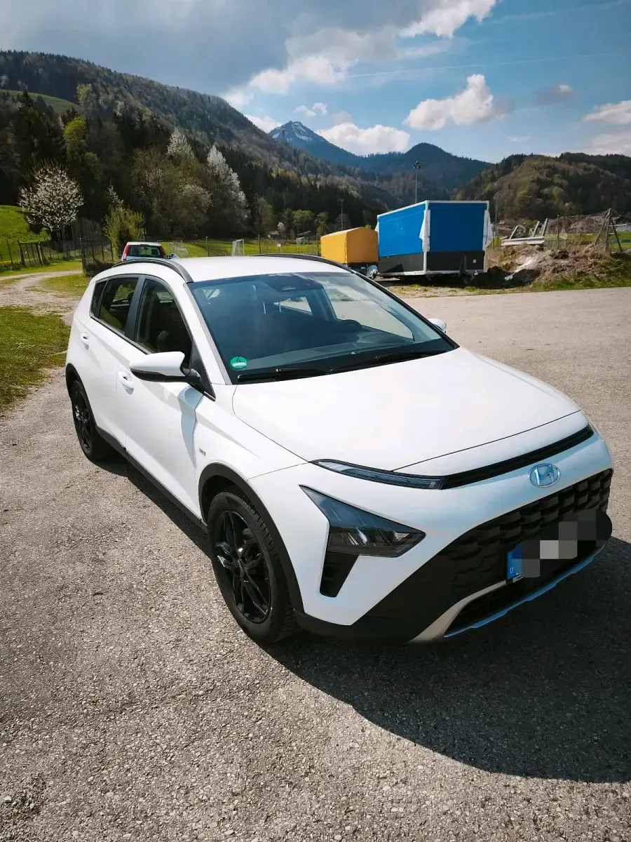 Gebraucht Hyundai Bayon Intro Edition 100 PS (73 kW) 2021 Weiß SUV
