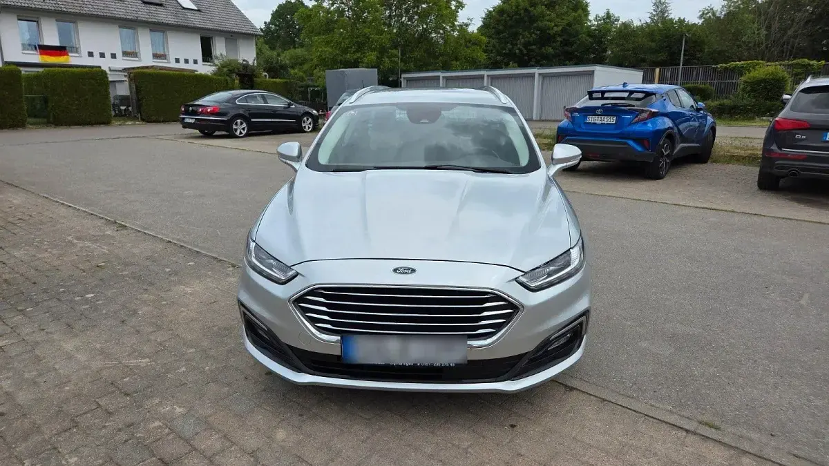 Gebraucht Ford Mondeo Titanium 150 PS (110 kW) 2019 Silber Kombi