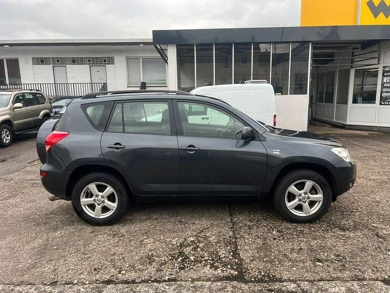 Gebraucht Toyota RAV4 136 PS (100 kW) 2007 Grau SUV
