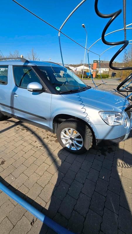 Gebraucht Skoda Yeti 105 PS (77 kW) 2010 Blau SUV