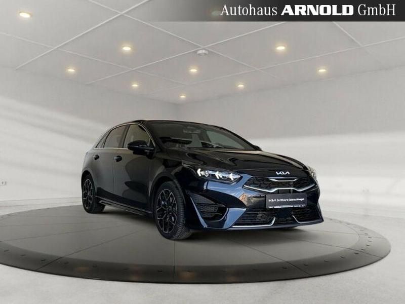 Gebraucht Kia Ceed GT-Line 140 PS (102 kW) 2024 Zilinaschwarz (metallic) Kleinwagen