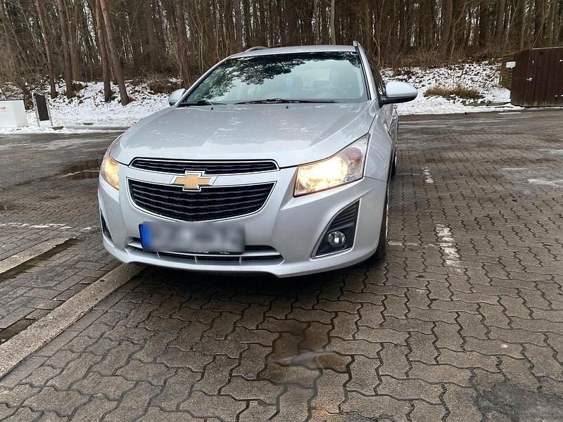 Gebraucht Chevrolet Cruze 124 PS (91 kW) 2013 Silber Kombi