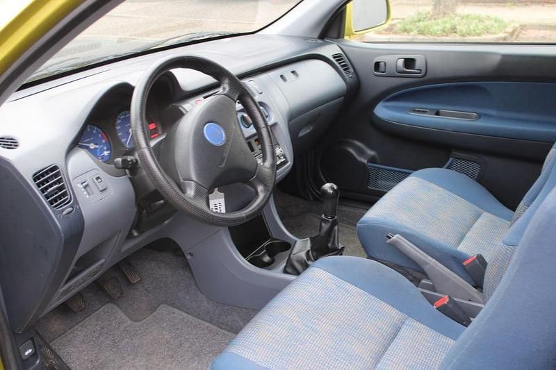 Gebraucht Honda HR-V 105 PS (77 kW) 2000 Gelb SUV