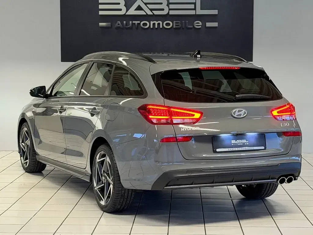 Neu Hyundai i30 N Line 140 PS (102 kW) 2026 Grau Kombi
