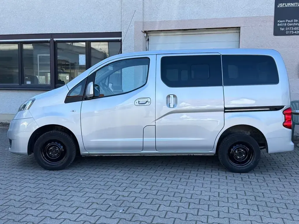 Gebraucht Nissan Evalia Tekna 110 PS (80 kW) 2015 Silber Van / Kleinbus