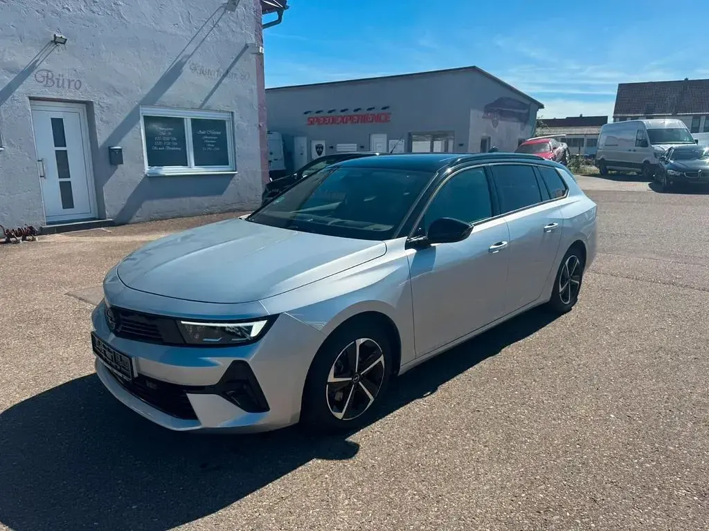 Gebraucht Opel Astra 136 PS (100 kW) 2025 Silber Kleinwagen