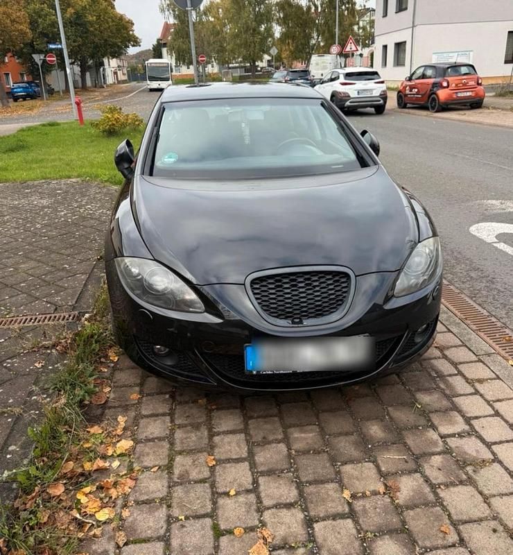 Schwarz Gebraucht 2006 Seat Leon Stylance Limousine | 1.500 € (Fairer Preis) - Bild 1/4