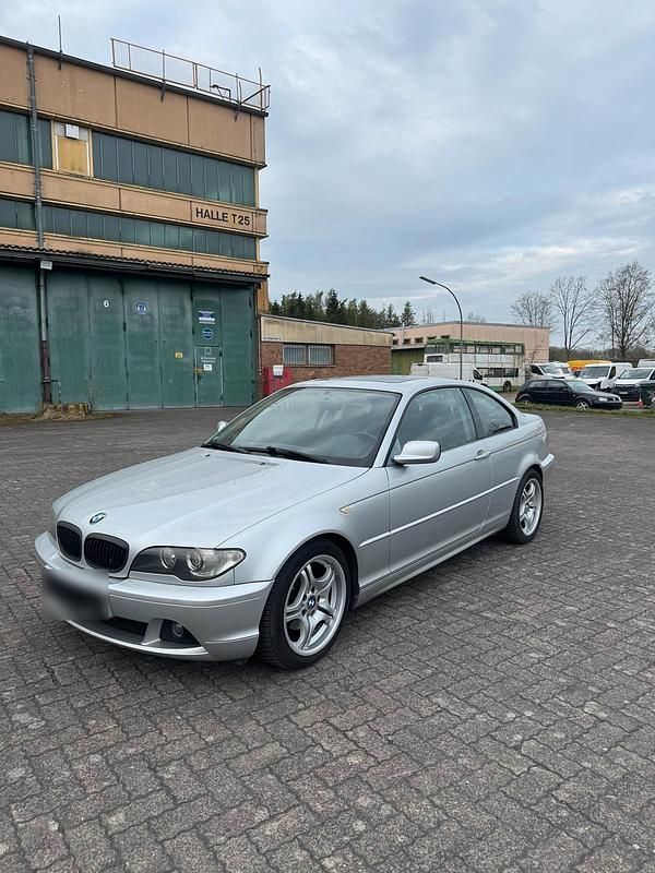 Gebraucht BMW 318 150 PS (110 kW) 2006 Silber Coupé
