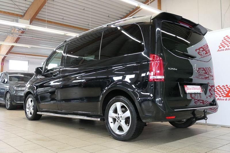 Gebraucht Mercedes V250 Edition 190 PS (139 kW) 2019 Schwarz Van / Kleinbus