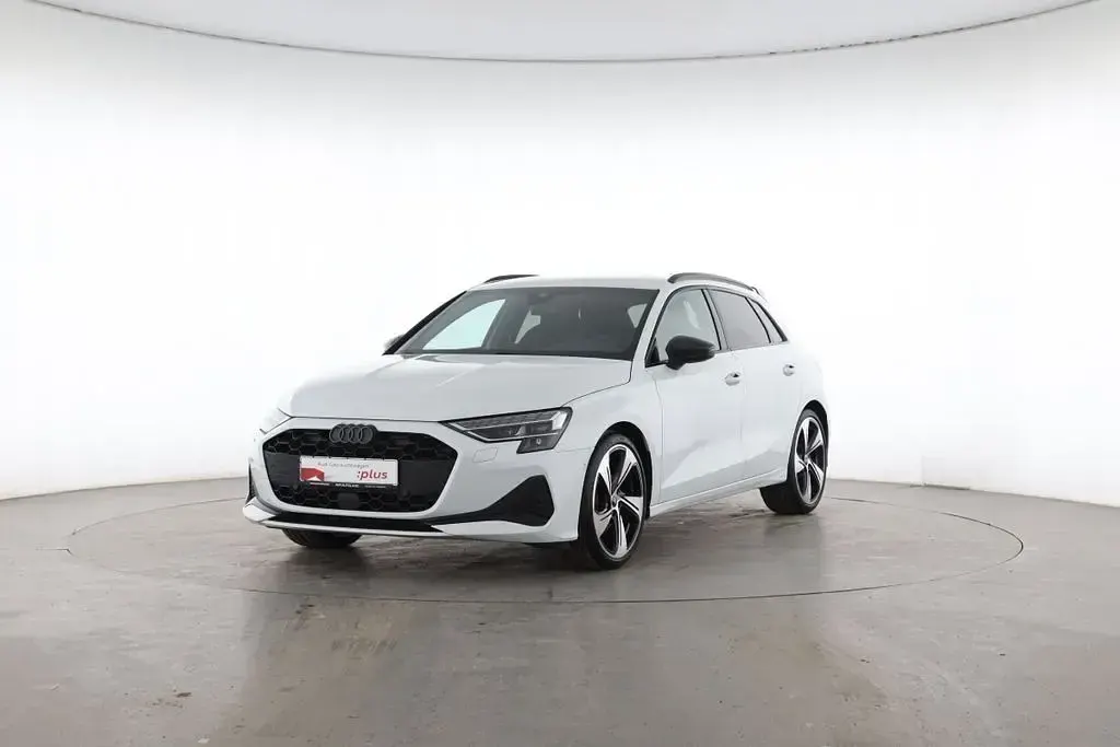 Gebraucht Audi A3 Advanced Plus 150 PS (110 kW) 2025 Gletscherweiß metallic Limousine