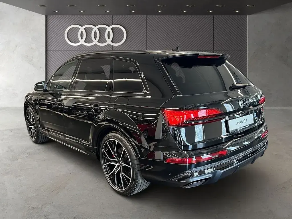 Gebraucht Audi Q7 S-Line 489 PS (359 kW) 2026 Schwarz SUV