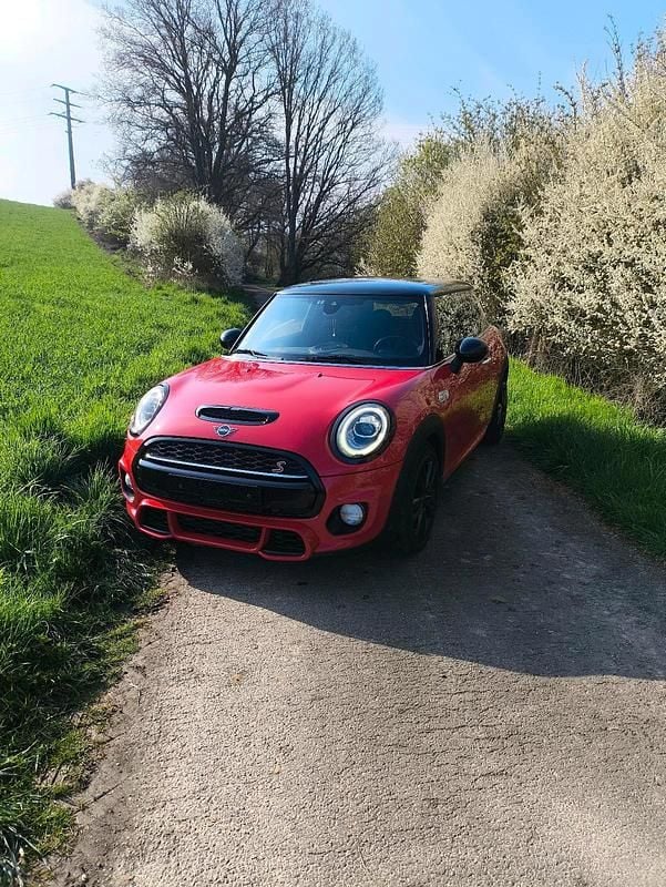 Second-hand Mini Cooper S 192 CP (141 kW) 2019 Roșu Hatchback