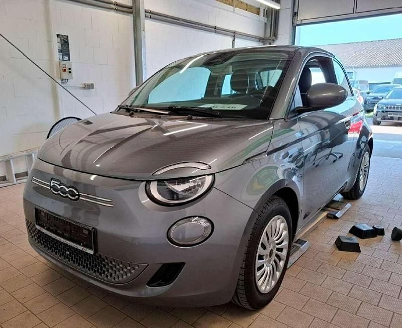 Grau Gebraucht 2023 Fiat 500e Kleinwagen | 21.899 € (Guter Preis) - Bild 1/4