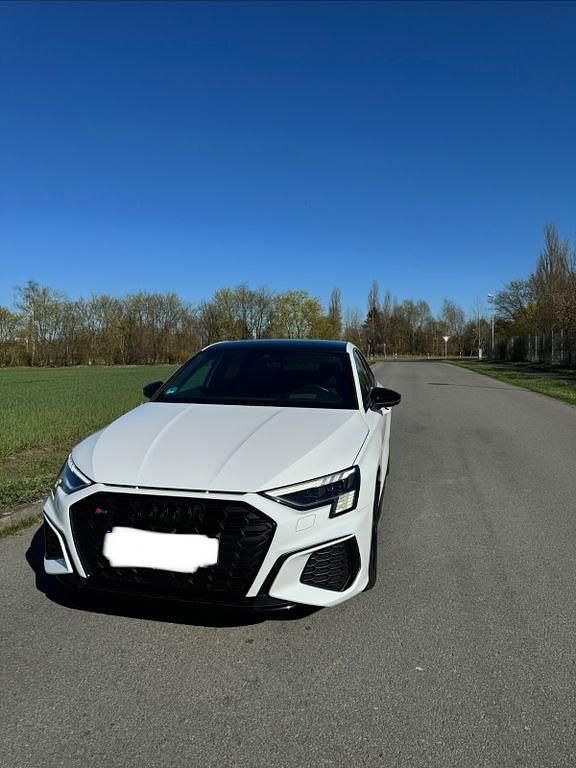 Gebraucht Audi S3 Ambiente 310 PS (228 kW) 2021 Weiß Limousine