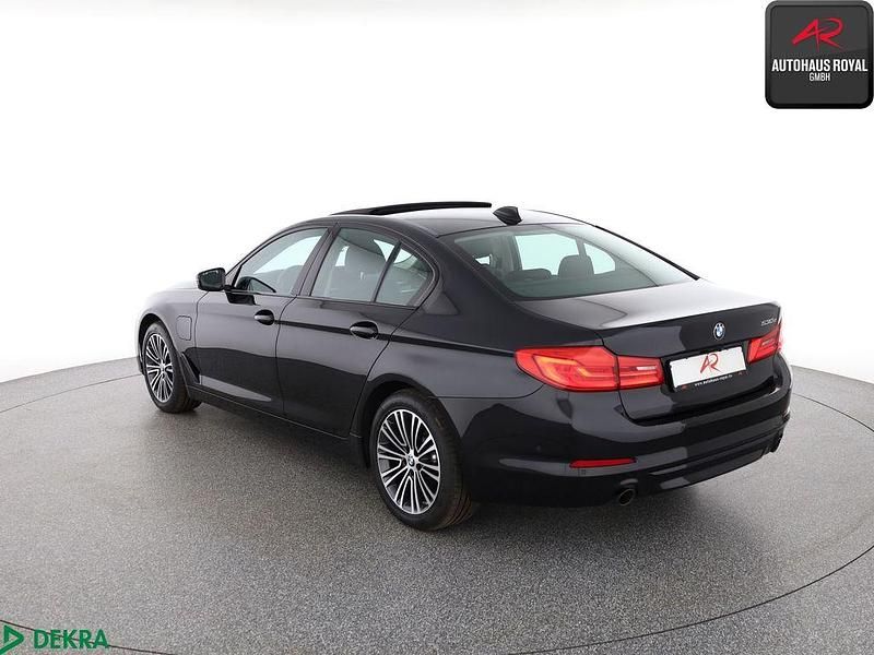 Gebraucht BMW 530e Sport Line 252 PS (185 kW) 2019 Schwarz (metallic) Limousine