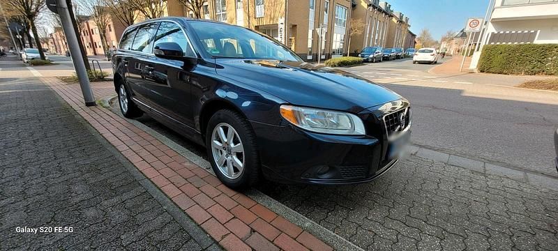 Gebraucht Volvo V70 183 PS (134 kW) 2011 Blau Kombi