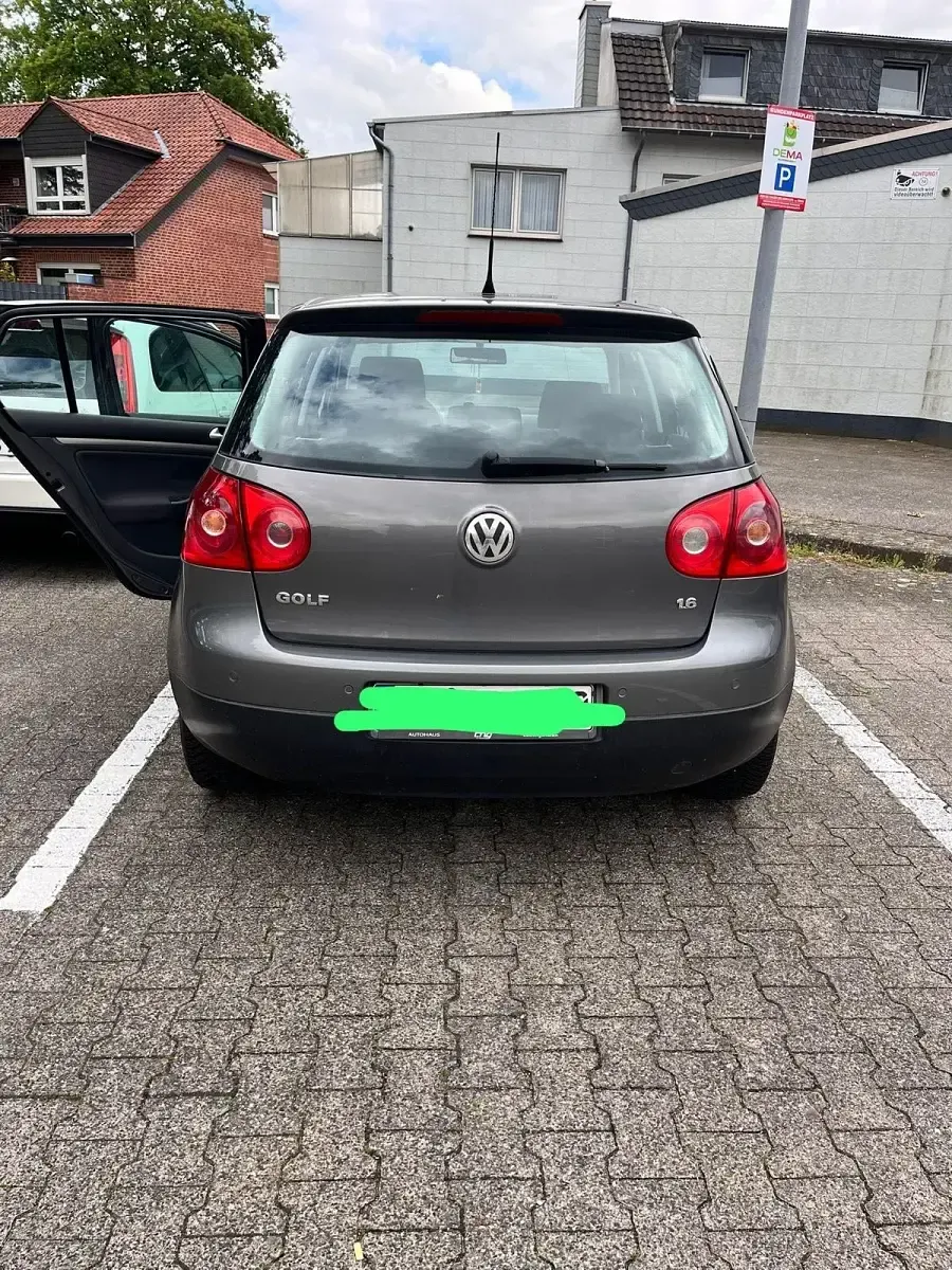 Gebraucht VW Golf IV 101 PS (74 kW) 2006 Grau Kleinwagen