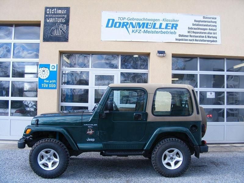Gebraucht Jeep Wrangler Sahara 177 PS (130 kW) 2000 Grün SUV