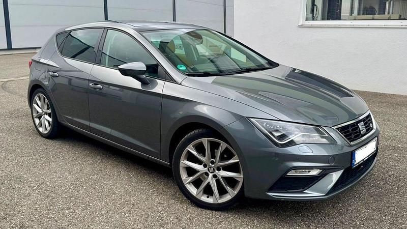 Grau Gebraucht 2017 Seat Leon FR Limousine | 14.000 € (Fairer Preis) - Bild 1/4