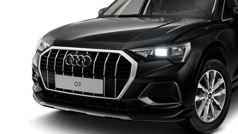 Gebraucht Audi Q3 Advanced Plus 150 PS (110 kW) 2025 Schwarz SUV