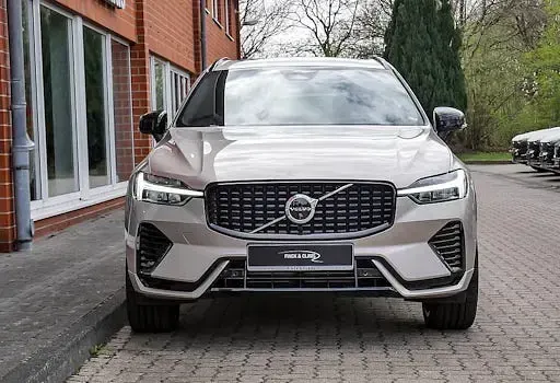 Gebraucht Volvo XC60 Plus 350 PS (257 kW) 2024 Beige SUV