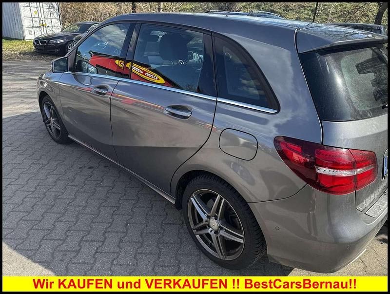 Gebraucht Mercedes B220 184 PS (135 kW) 2015 Silber Van / Kleinbus