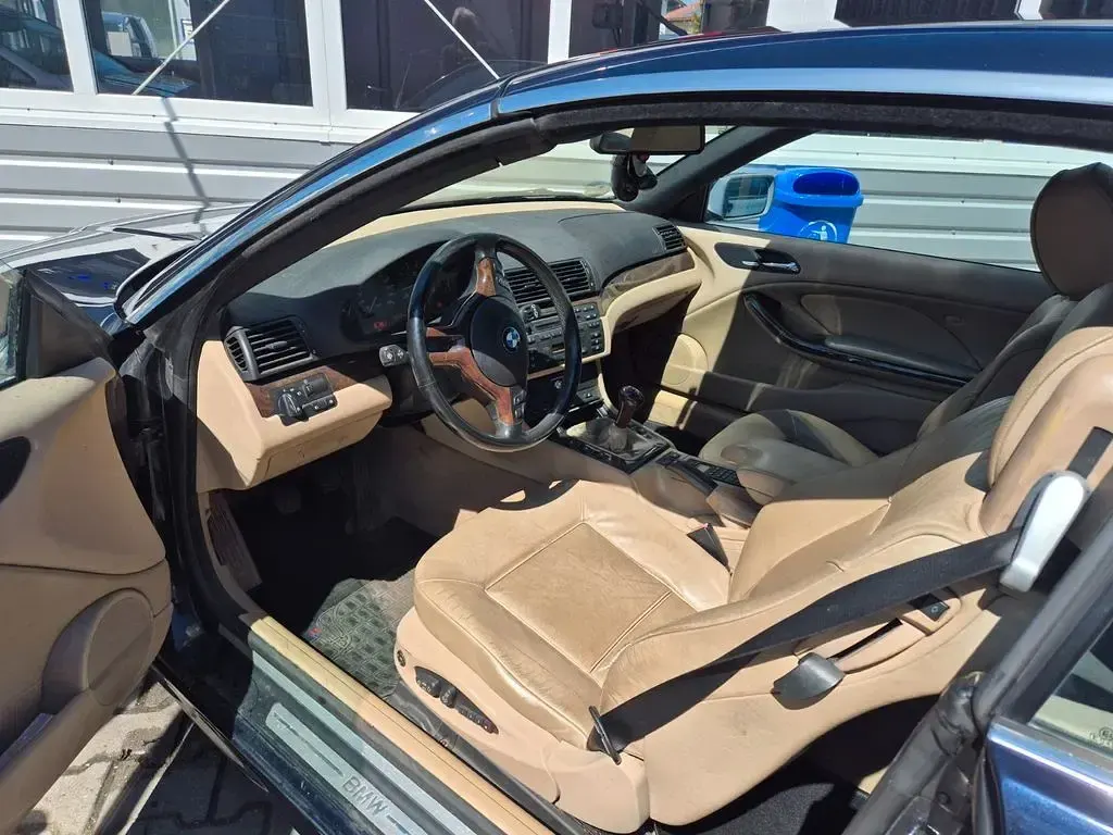 Gebraucht BMW 323 Cabriolet 170 PS (125 kW) 2000 Blau Cabrio